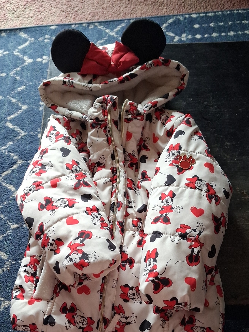 Disney Minnie Mouse Hooded Puffer Jacket in White, Red & Black